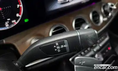 Mercedes-Benz E-Class 2018 2.0 Автомат в Москве № 178774, миниатюра 3