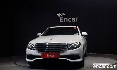 Mercedes-Benz E-Class 2018 2.0 Автомат в Москве № 178774, миниатюра 5