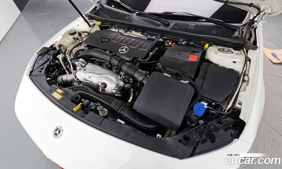 Mercedes-Benz A-Class 2020 2.0 Автомат в Москве № 178843, фото 3