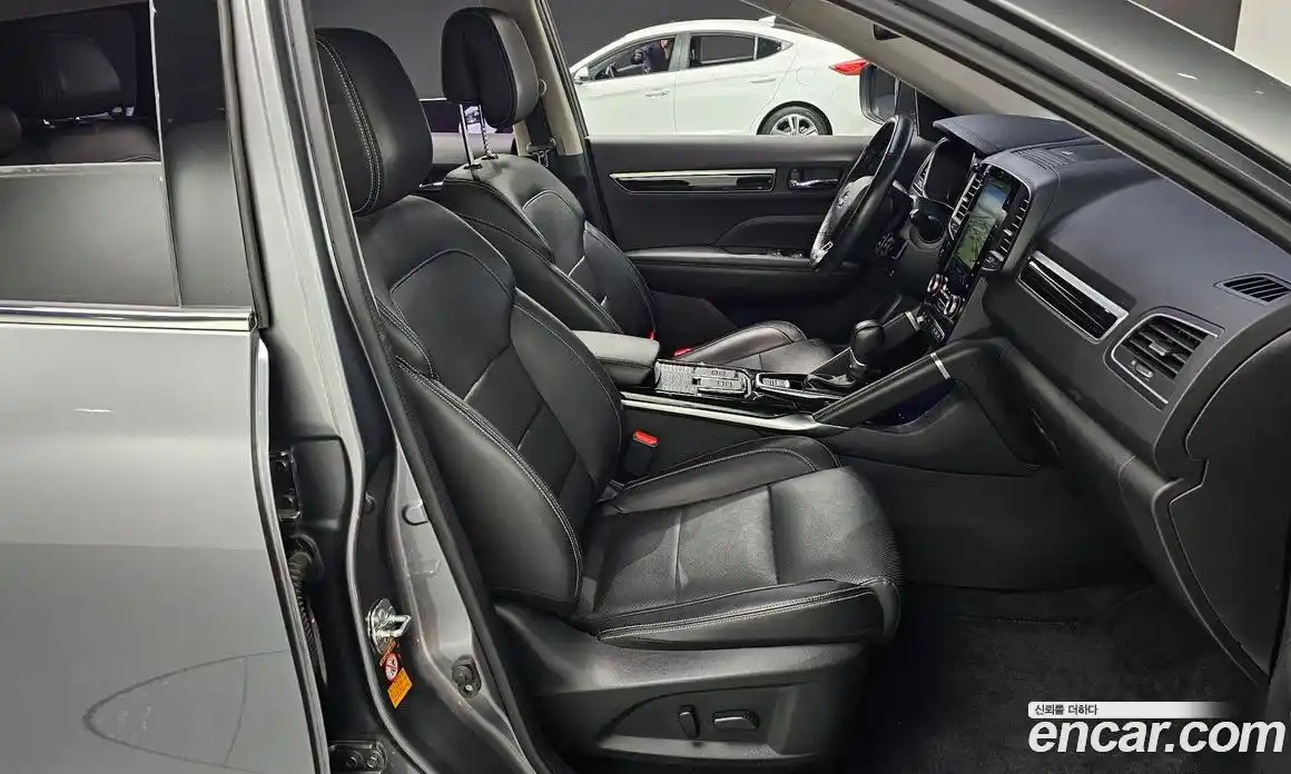 Renault QM6 2017 2.0 Автомат в Москве № 180864, фото 11