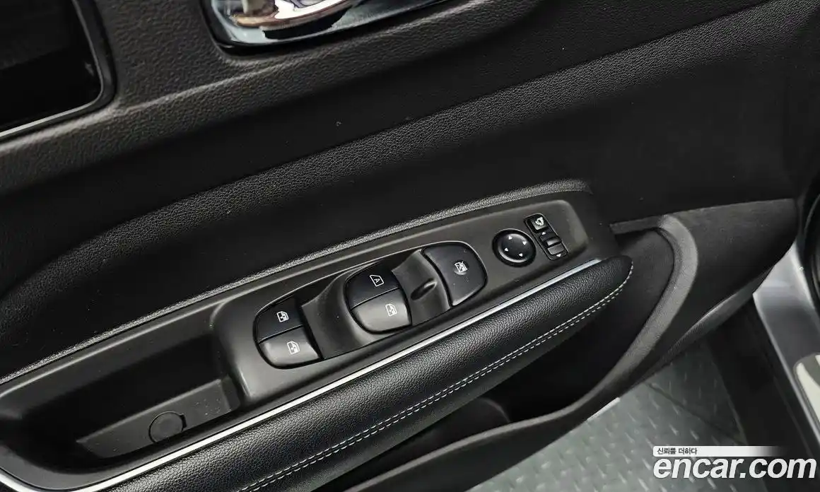 Renault QM6 2017 2.0 Автомат в Москве № 180864, фото 3