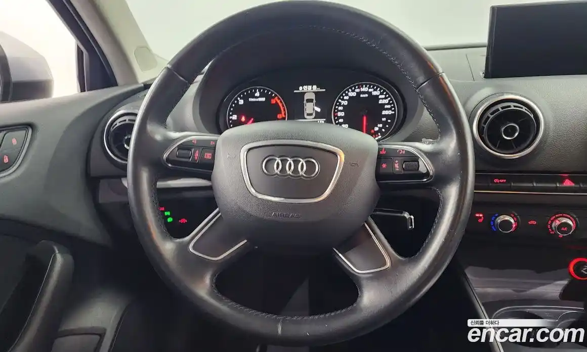 Audi A3 2015 1.6 Автомат в Москве № 183415, фото 17