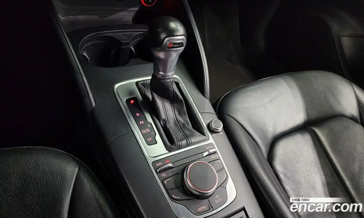 Audi A3 2015 1.6 Автомат в Москве № 183415, фото 19