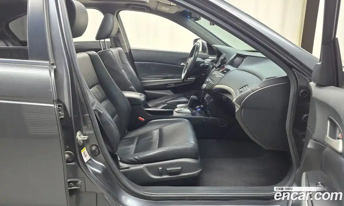 Honda Accord 2010 3.5 Автомат в Москве № 185506, фото 8