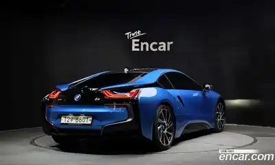 BMW i8, 2016