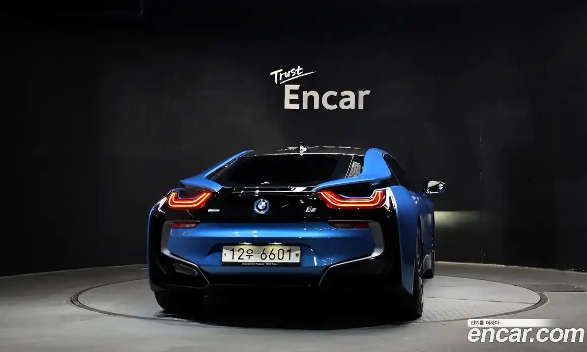 BMW i8 2016 1.5 Автомат в Москве № 188545, фото 18