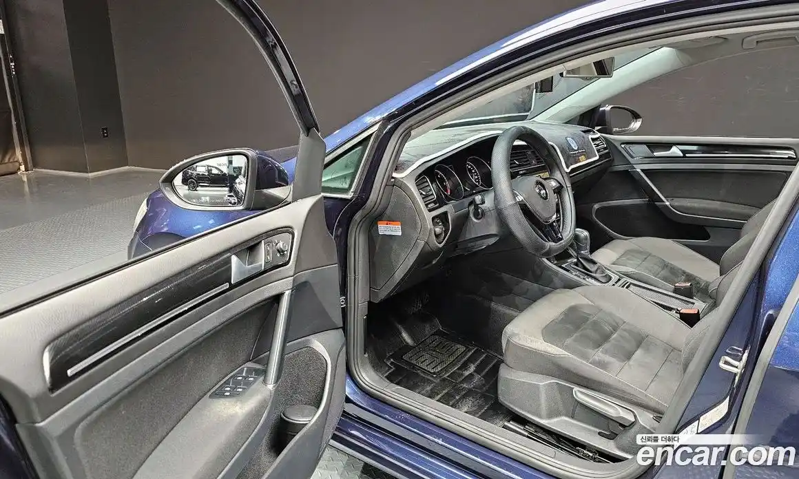 Volkswagen Golf 2016 2.0 Автомат в Москве № 190469, фото 11