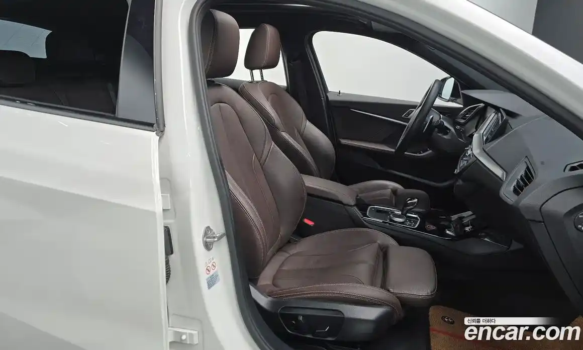 BMW 1-Series 2021 2.0 Автомат в Москве № 190778, фото 9