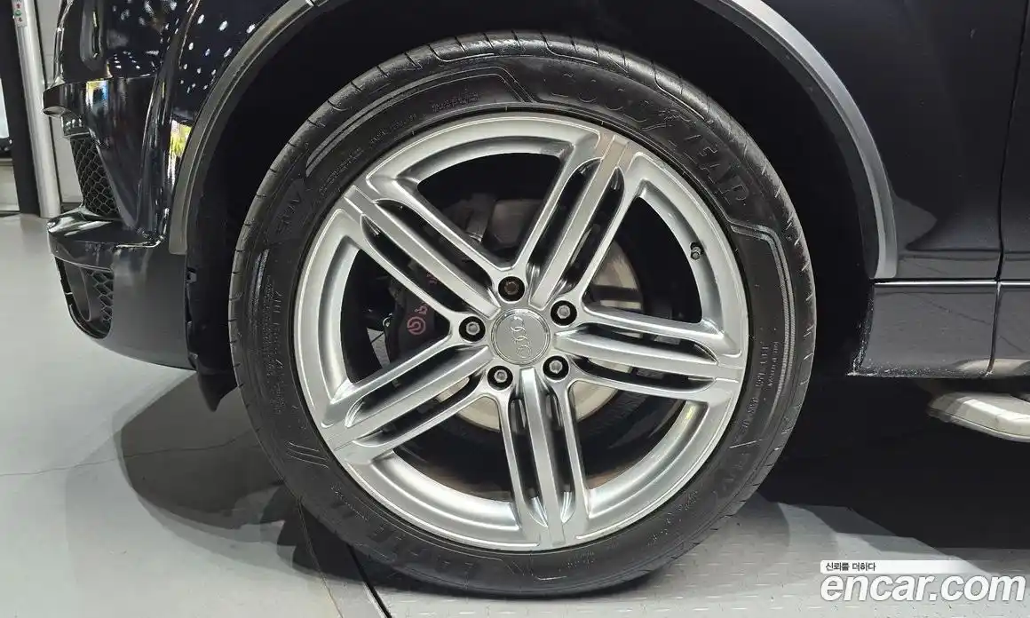 Audi Q7 2012 4.1 Автомат в Москве № 191565, фото 17