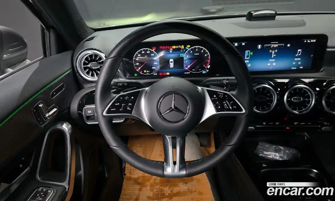 Mercedes-Benz A-Class 2025 2.0 Автомат в Москве № 193549, фото 13