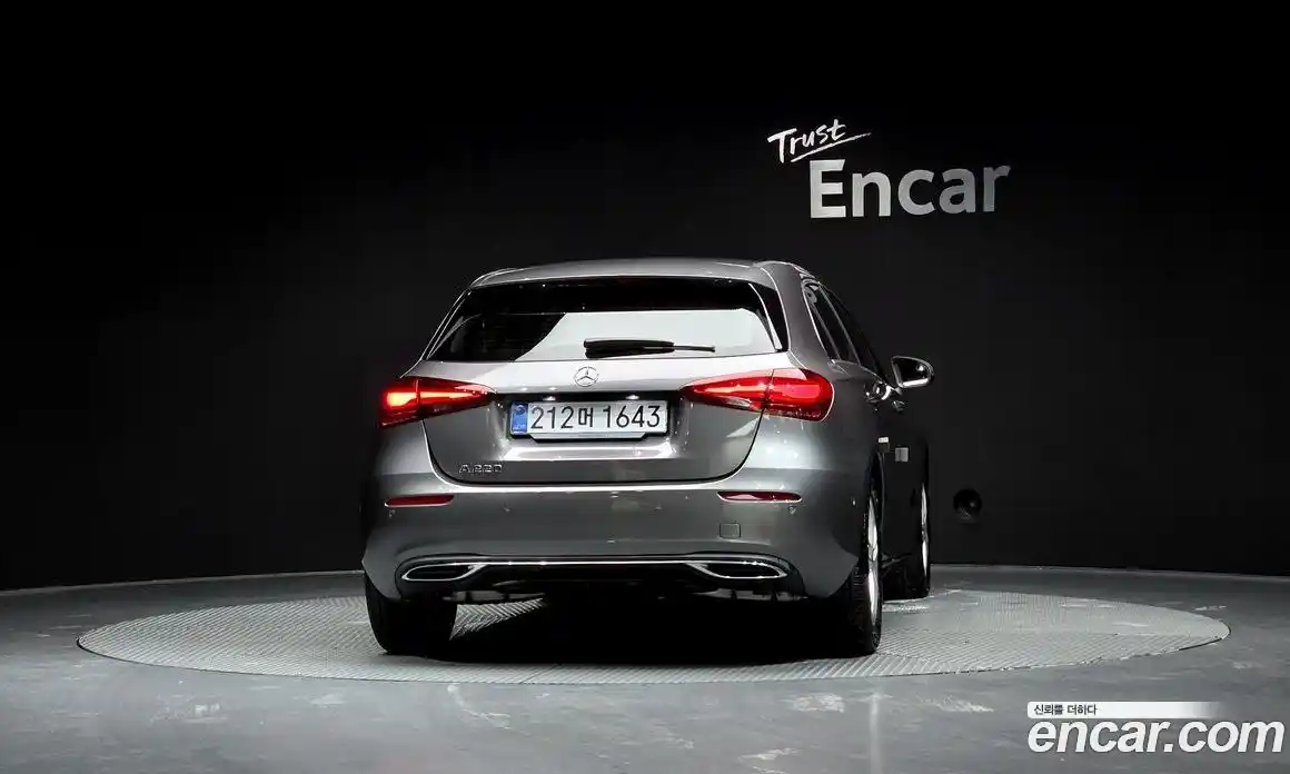 Mercedes-Benz A-Class 2025 2.0 Автомат в Москве № 193549, фото 4