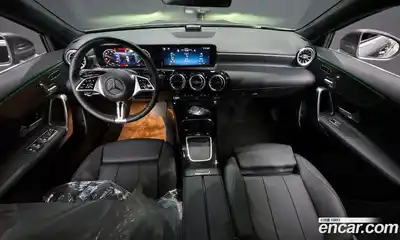 Mercedes-Benz A-Class 2025 2.0 Автомат в Москве № 193549, миниатюра 7