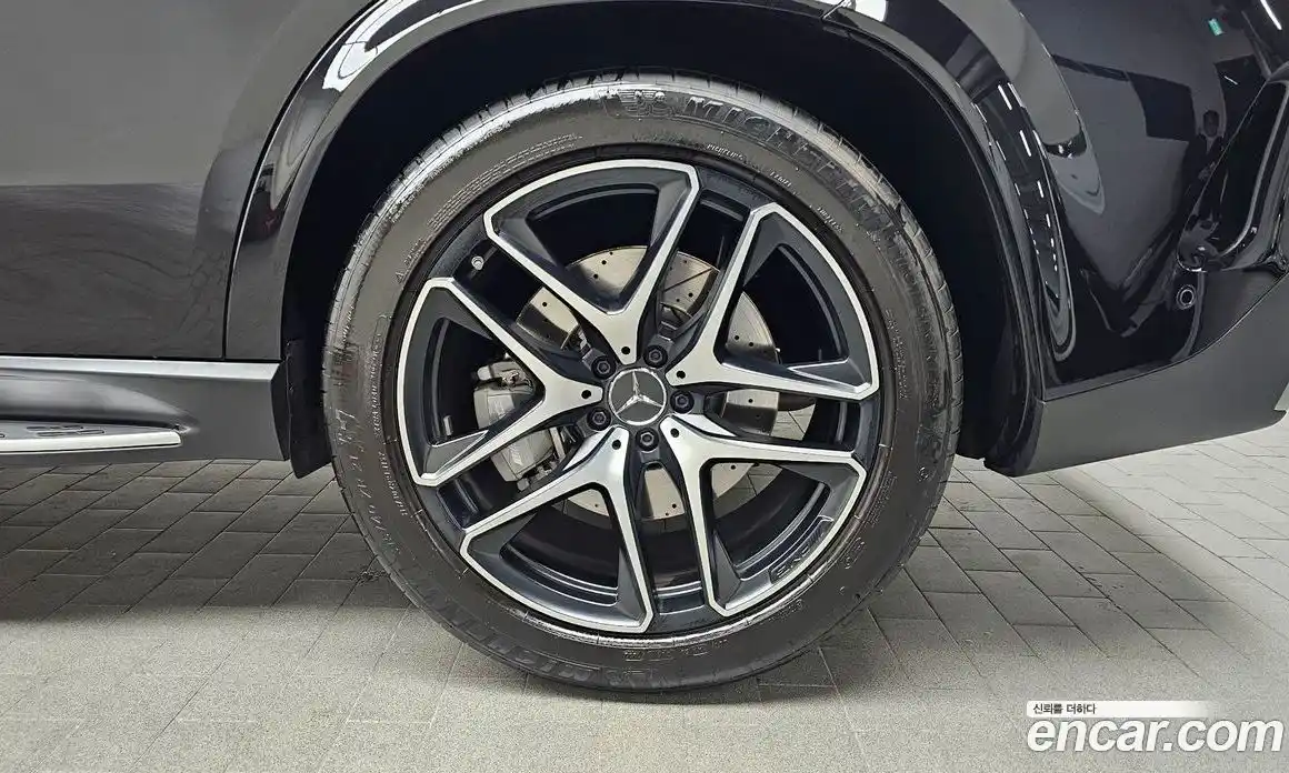 Mercedes-Benz GLE-Class 2022 3.0 Автомат в Москве № 193930, фото 3