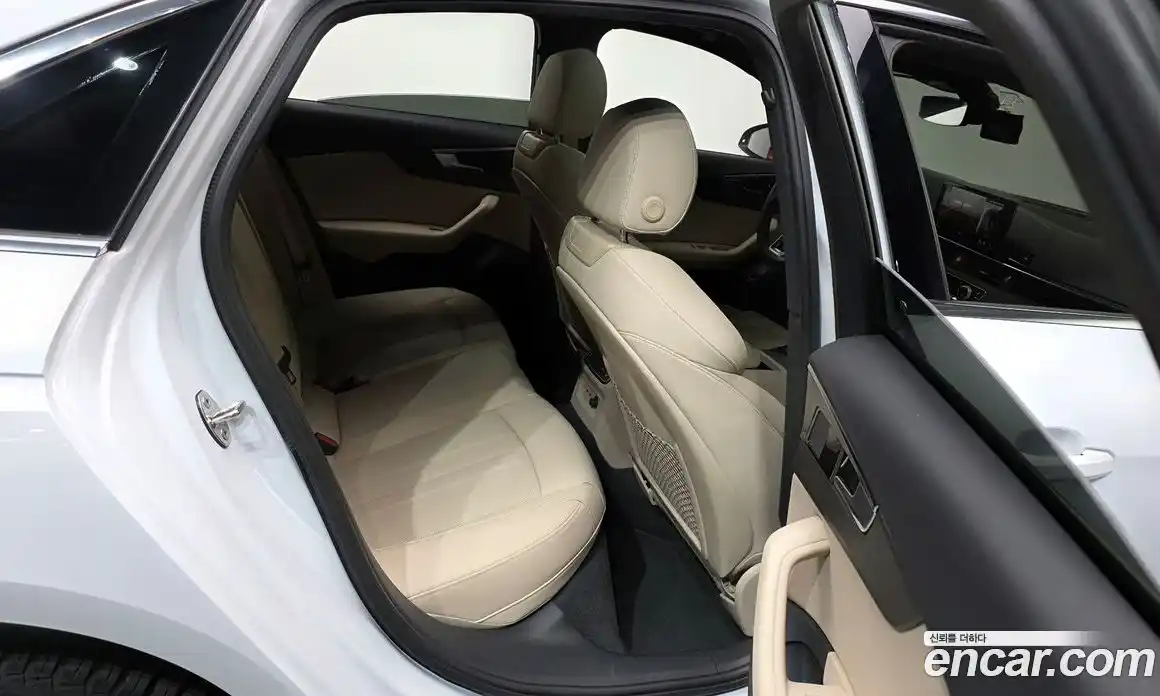 Audi A4 2023 2.0 Автомат в Москве № 195973, фото 6