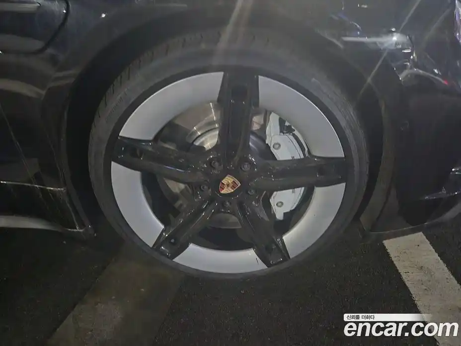 Porsche Taycan 2025 Автомат в Москве № 197719, фото 11