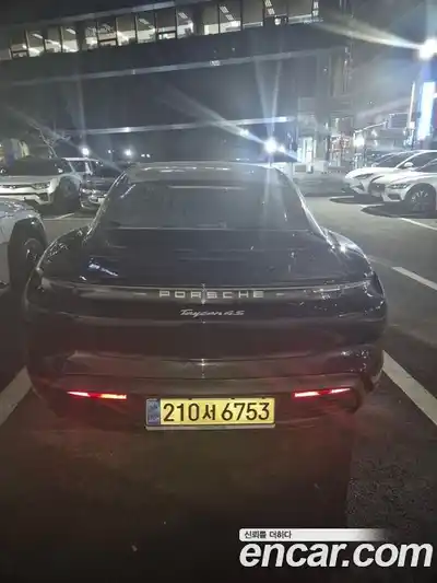 Porsche Taycan 2025 Автомат в Москве № 197719, миниатюра 7