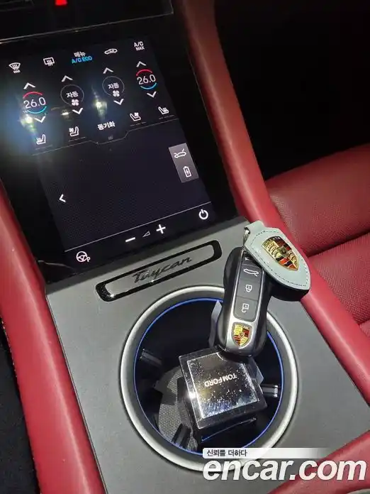 Porsche Taycan 2025 3.0 Автомат в Москве № 197763, фото 15