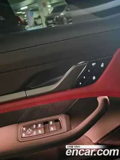 Porsche Taycan 2025 3.0 Автомат в Москве № 197763, миниатюра 7