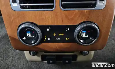 Land Rover Range-Rover 2018 4.4 Автомат в Москве № 198195, миниатюра 12