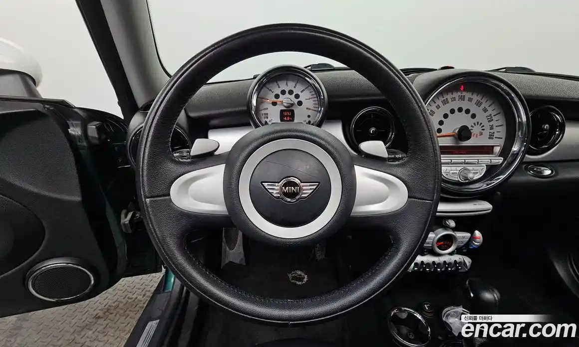 Mini Cooper 2009 1.6 Автомат в Москве № 198477, фото 3