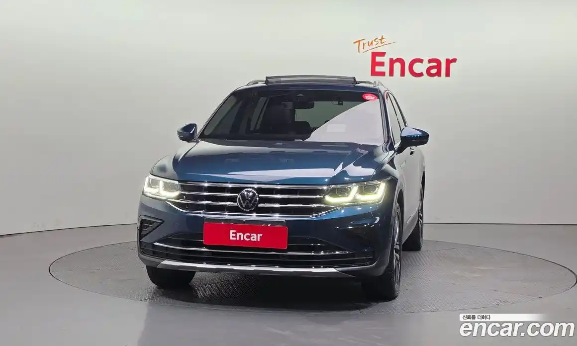 Volkswagen Tiguan 2023 2.0 Автомат в Москве № 199045, фото 3