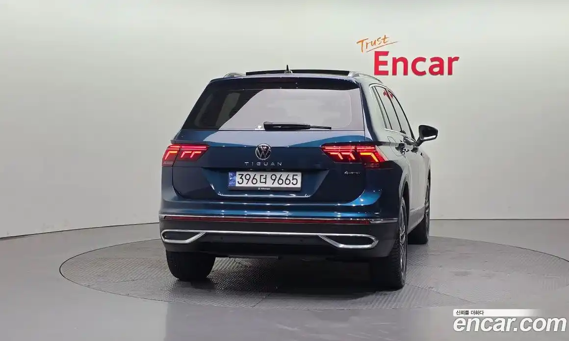 Volkswagen Tiguan 2023 2.0 Автомат в Москве № 199045, фото 4