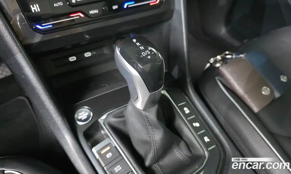 Volkswagen Tiguan 2023 2.0 Автомат в Москве № 199045, фото 9