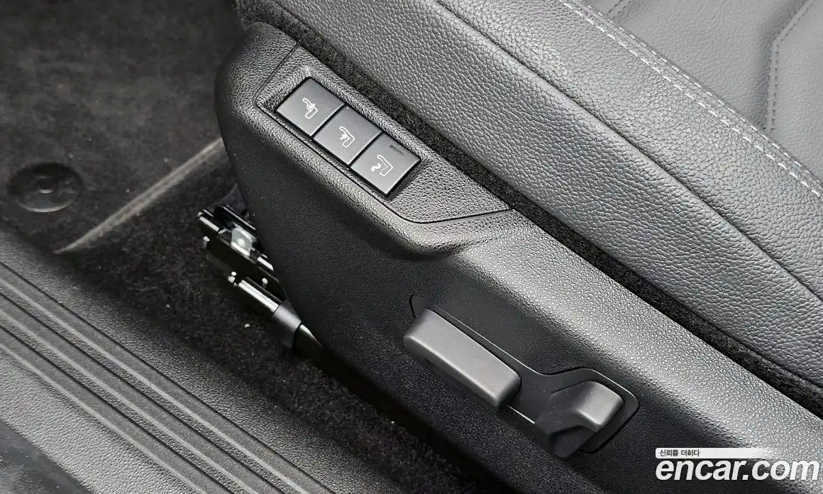 Jeep Avenger 2024 0.1 Автомат в Москве № 199382, фото 7