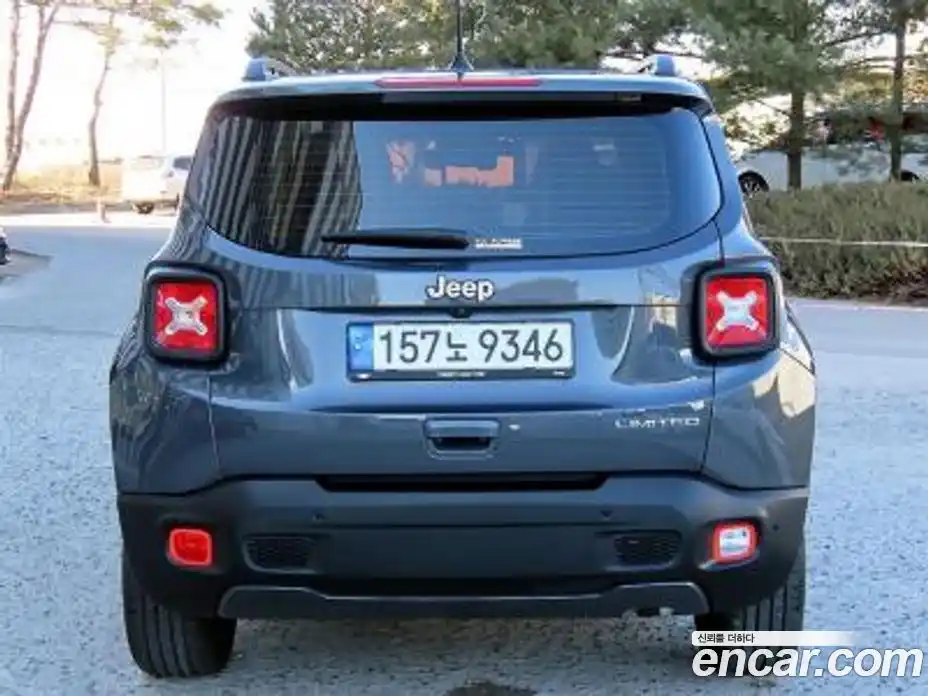 Jeep Renegade 2022 1.3 Автомат в Москве № 199430, фото 4