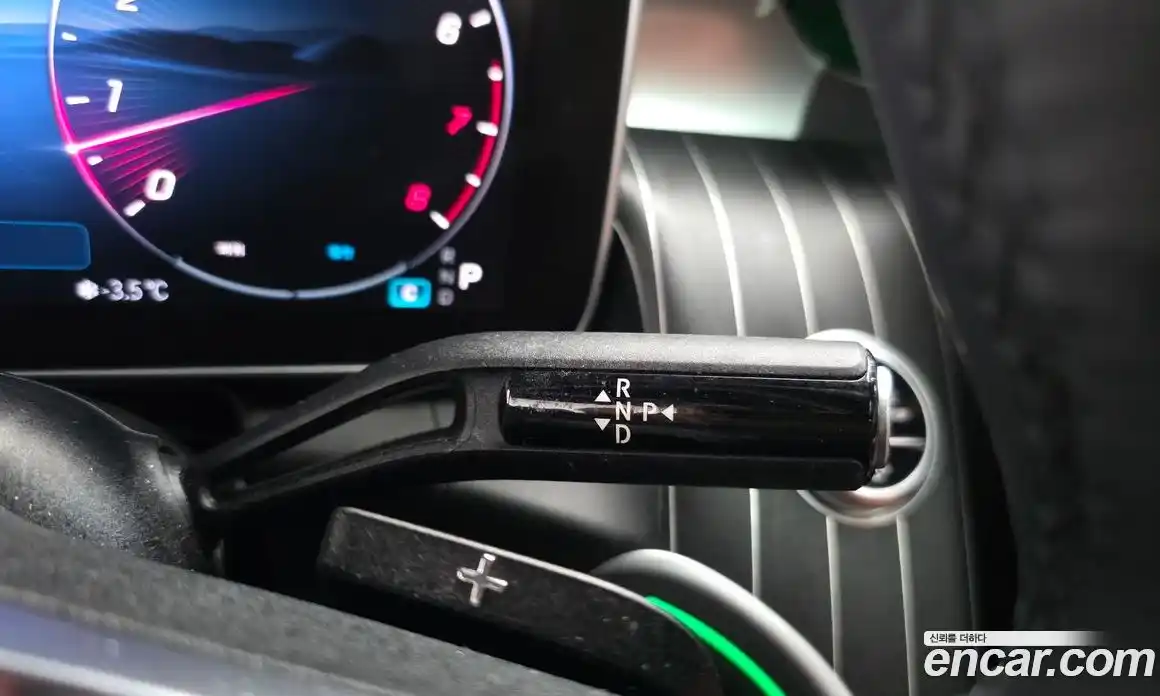 Mercedes-Benz GLC-Class 2025 2.0 Автомат в Москве № 206625, фото 12