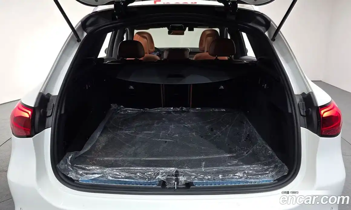 Mercedes-Benz GLC-Class 2025 2.0 Автомат в Москве № 206625, фото 10