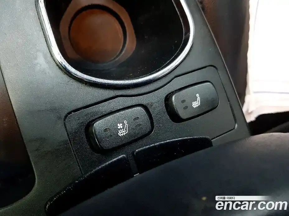 SsangYong Korando 2015 2.0 Автомат в Москве № 208447, фото 14