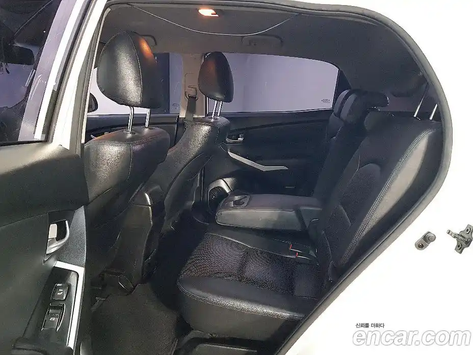 SsangYong Korando 2015 2.0 Автомат в Москве № 208447, фото 7