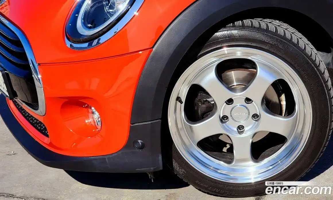 Mini Cooper 2019 1.5 Автомат в Москве № 210599, фото 9