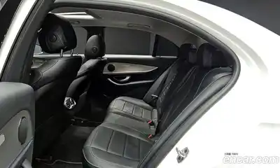 Mercedes-Benz E-Class 2019 2.0 Автомат в Москве № 212176, миниатюра 12