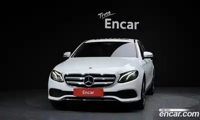 Mercedes-Benz E-Class 2019 2.0 Автомат в Москве № 212176, миниатюра 3