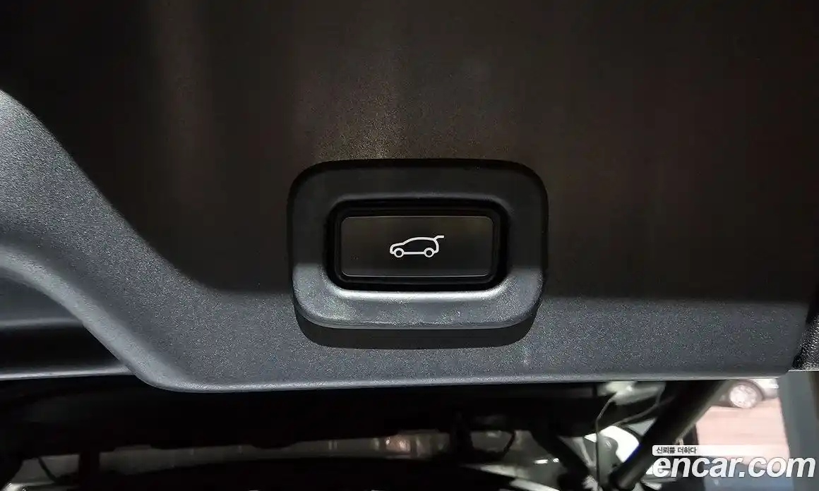 Land Rover Range-Rover Evoque 2022 2.0 Автомат в Москве № 213365, фото 20