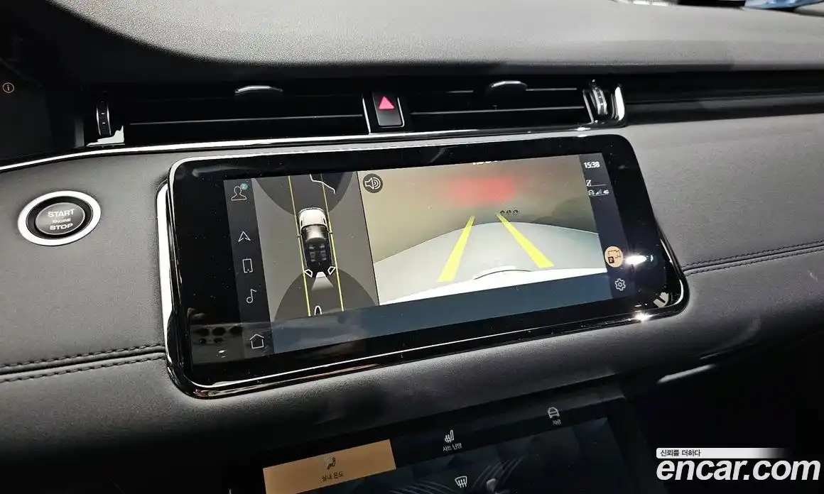 Land Rover Range-Rover Evoque 2022 2.0 Автомат в Москве № 213365, фото 8