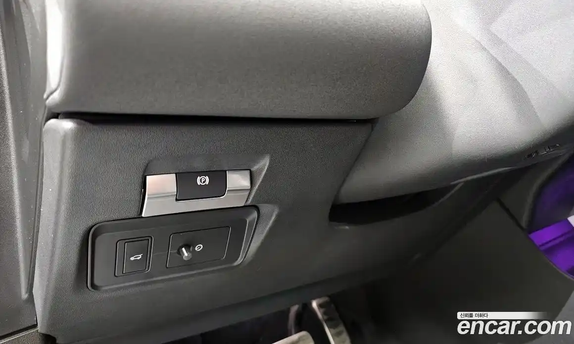 Land Rover Range-Rover Evoque 2022 2.0 Автомат в Москве № 213365, фото 9