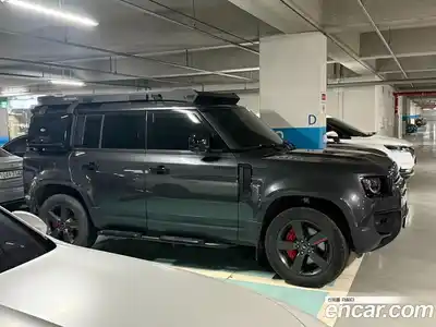 Land Rover Defender, 2023