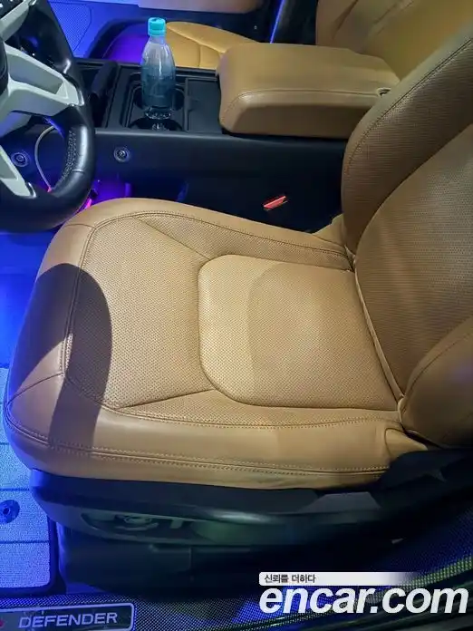 Land Rover Defender 2023 3.0 Автомат в Москве № 213372, фото 16