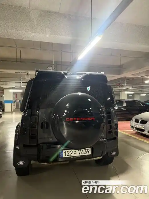 Land Rover Defender 2023 3.0 Автомат в Москве № 213372, фото 4
