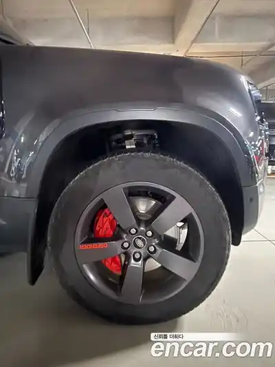 Land Rover Defender 2023 3.0 Автомат в Москве № 213372, миниатюра 6