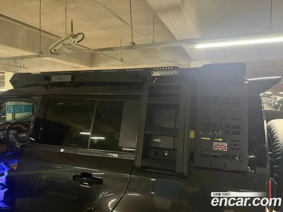 Land Rover Defender 2023 3.0 Автомат в Москве № 213372, фото 8
