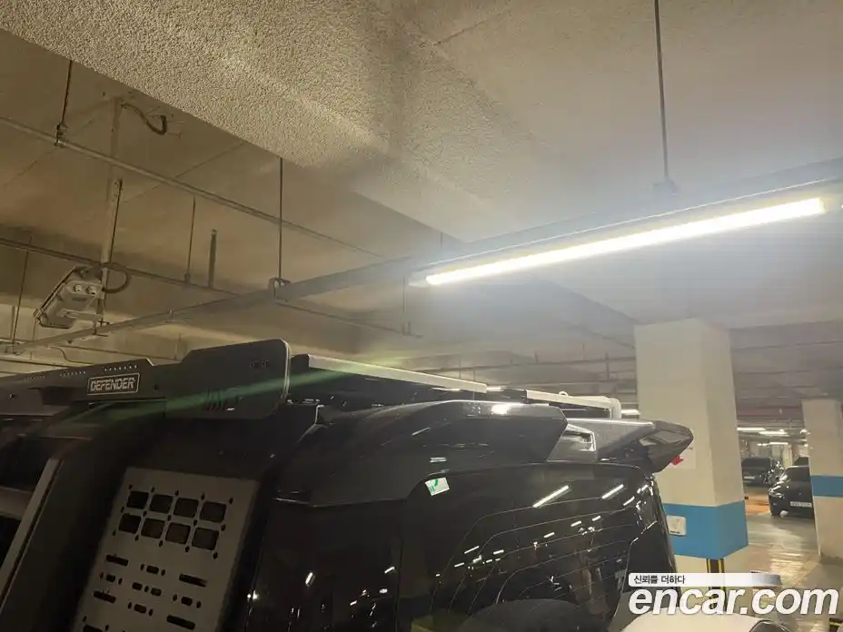 Land Rover Defender 2023 3.0 Автомат в Москве № 213372, фото 9