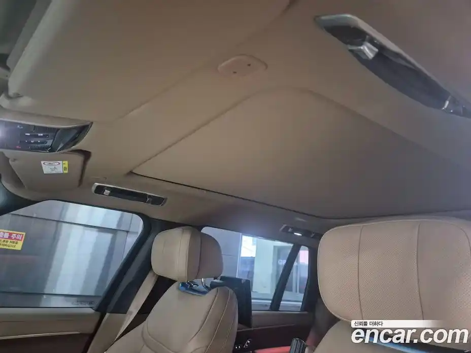 Land Rover Range-Rover 2025 4.4 Автомат в Москве № 213879, фото 13