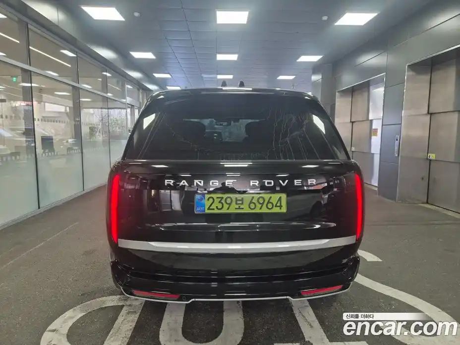 Land Rover Range-Rover 2025 4.4 Автомат в Москве № 213879, фото 3