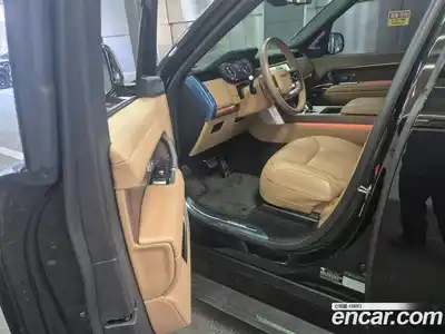 Land Rover Range-Rover 2025 4.4 Автомат в Москве № 213879, миниатюра 5