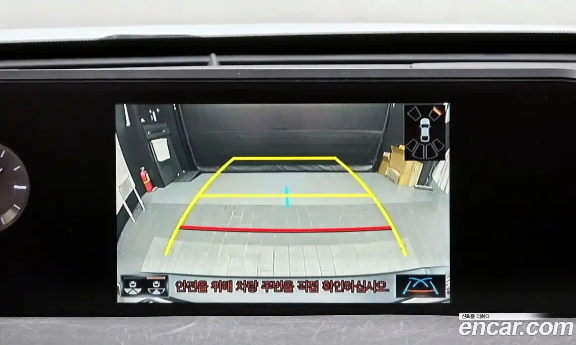 Lexus UX 2020 2.0 Автомат в Москве № 214688, фото 3