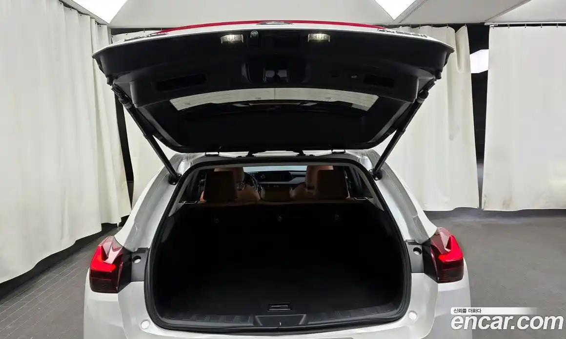 Lexus UX 2020 2.0 Автомат в Москве № 214688, фото 8